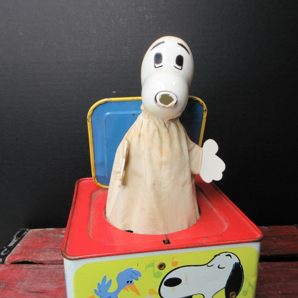 Vintage Mattel Snoopy in the Music Box Peanuts Jack-in-the-Box Toy 1950s READ